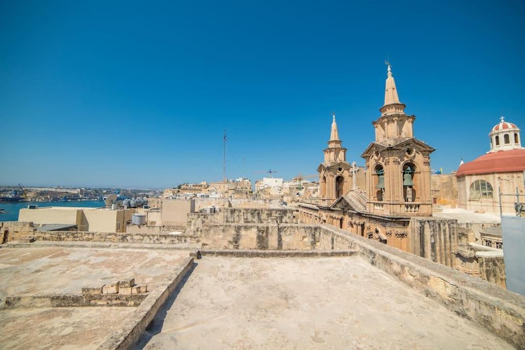 Juf- Juliana'S Unique Townhouse Leilighet Valletta Eksteriør bilde